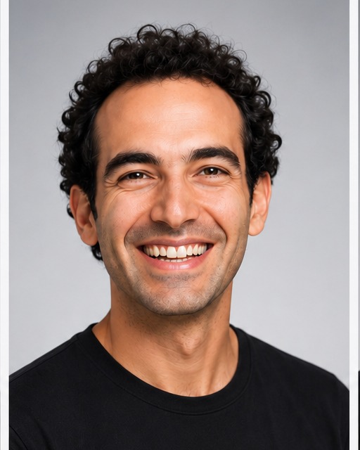 Aviv Sinai, co-founder of AskVirgil.ai